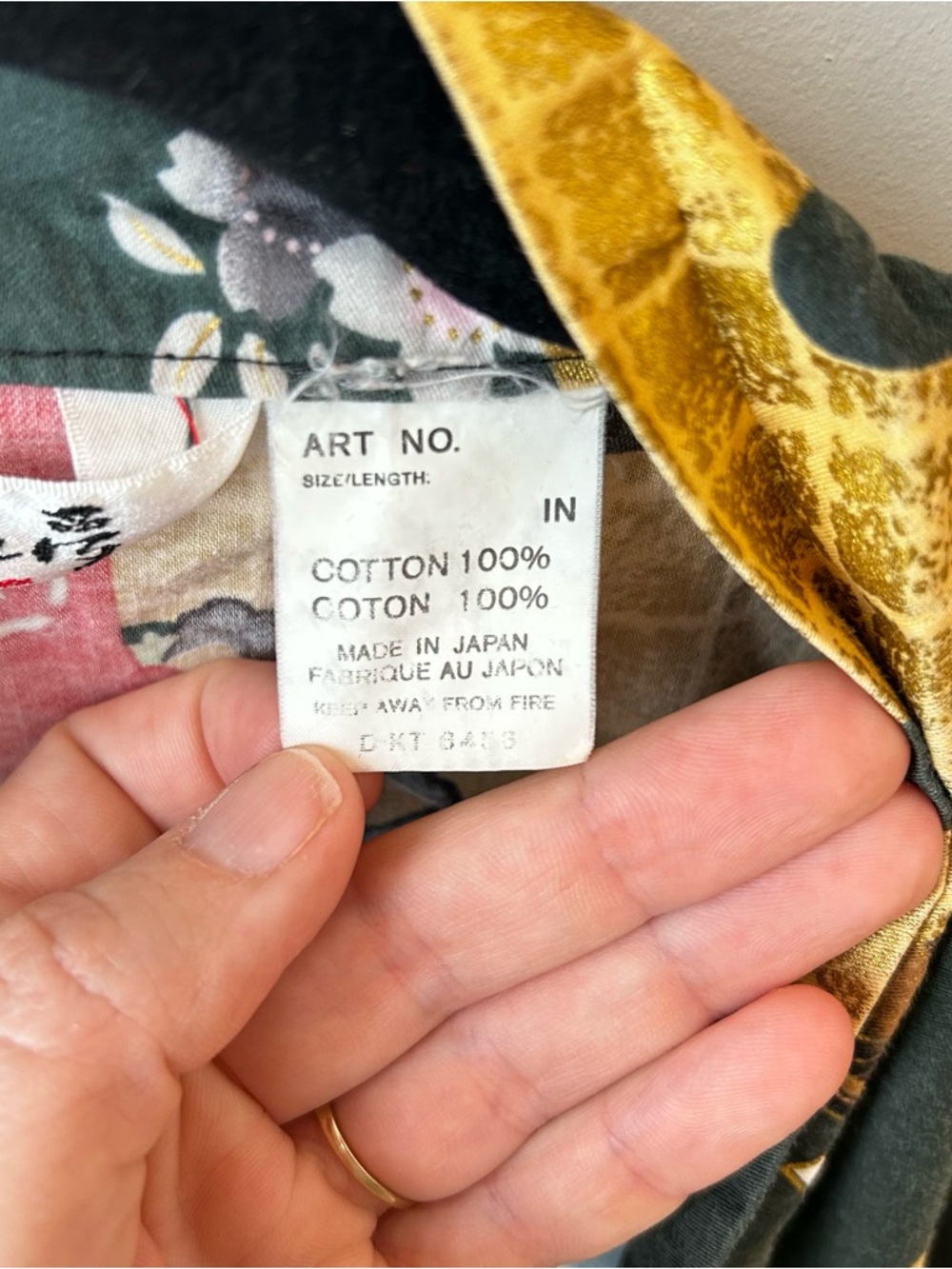 Japanese-made Cotton Kimono Robe Art-Print Cart Dark Green and Gold Motif - Picture 7 of 9